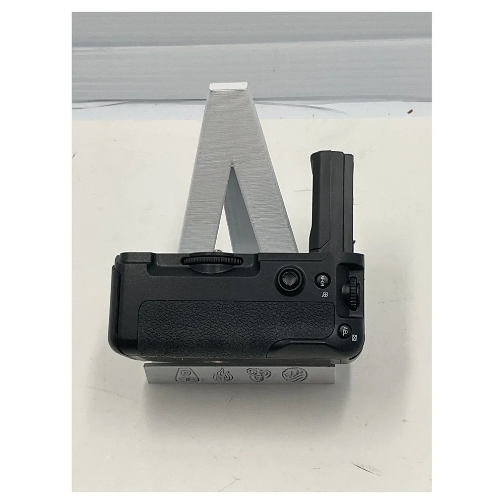 Soni 89/87RIII battery grip